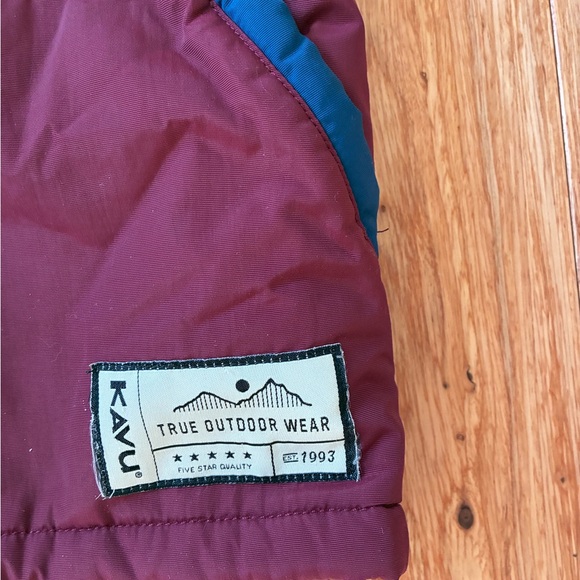 Kavu Blanche Burgundy and Blue Outdoor Vest Size Women’s Small - Picture 3 of 5